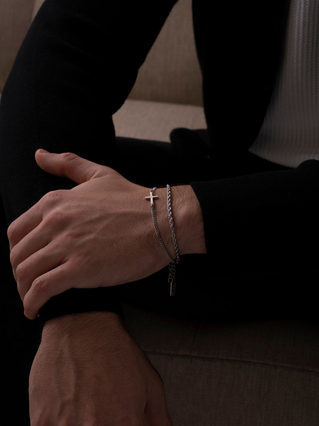 SAVA AMSTERDAM Pulsera con Cruz de Acero Inoxidable Plateada